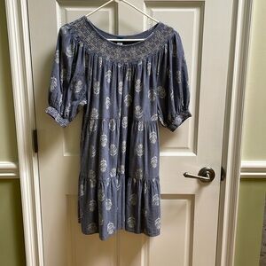 Old Navy Chambray Peasant Dress-Flowers,  Ruffle Hem, Smocking on Collar Size XS